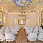 The One Palácio Da Anunciada Hotel