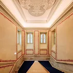 The One Palácio Da Anunciada