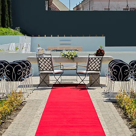 The One Palacio Da Anunciada