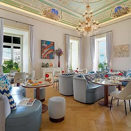 The One Palácio Da Anunciada Hotel 5*