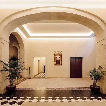Hotel The One Palácio Da Anunciada