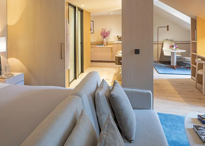 The One Palacio Da Anunciada 5*