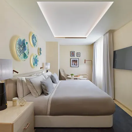 Hotel The One Palacio Da Anunciada 5*