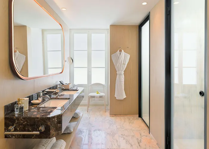 The One Palacio Da Anunciada 5* Lissabon